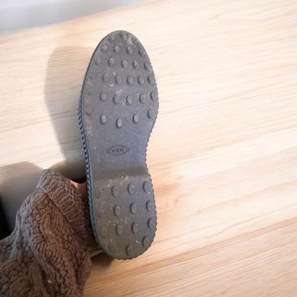 Tod’s Black and Maroon Chunky Sole Loafers - Picture 7 of 8